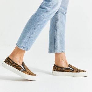 Vans Woven Tiger Slip-On Sneaker sz 6.5